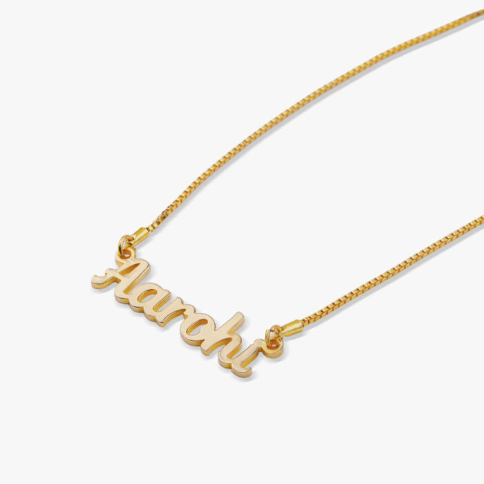 Aarohi_Minimal_Gold_Closeup__G